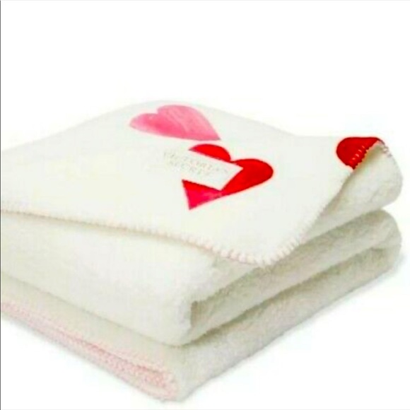 PINK Victoria's Secret Other - Victoria Secret Fleece Heart Blanket